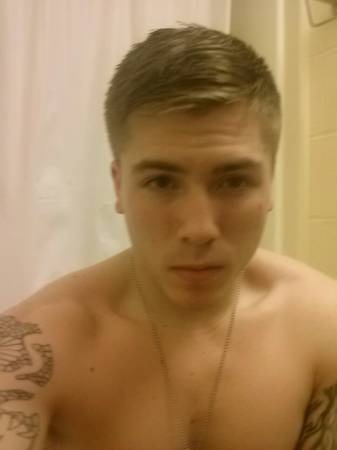 Here can you find free hot guy self pics! www.selfpix.org